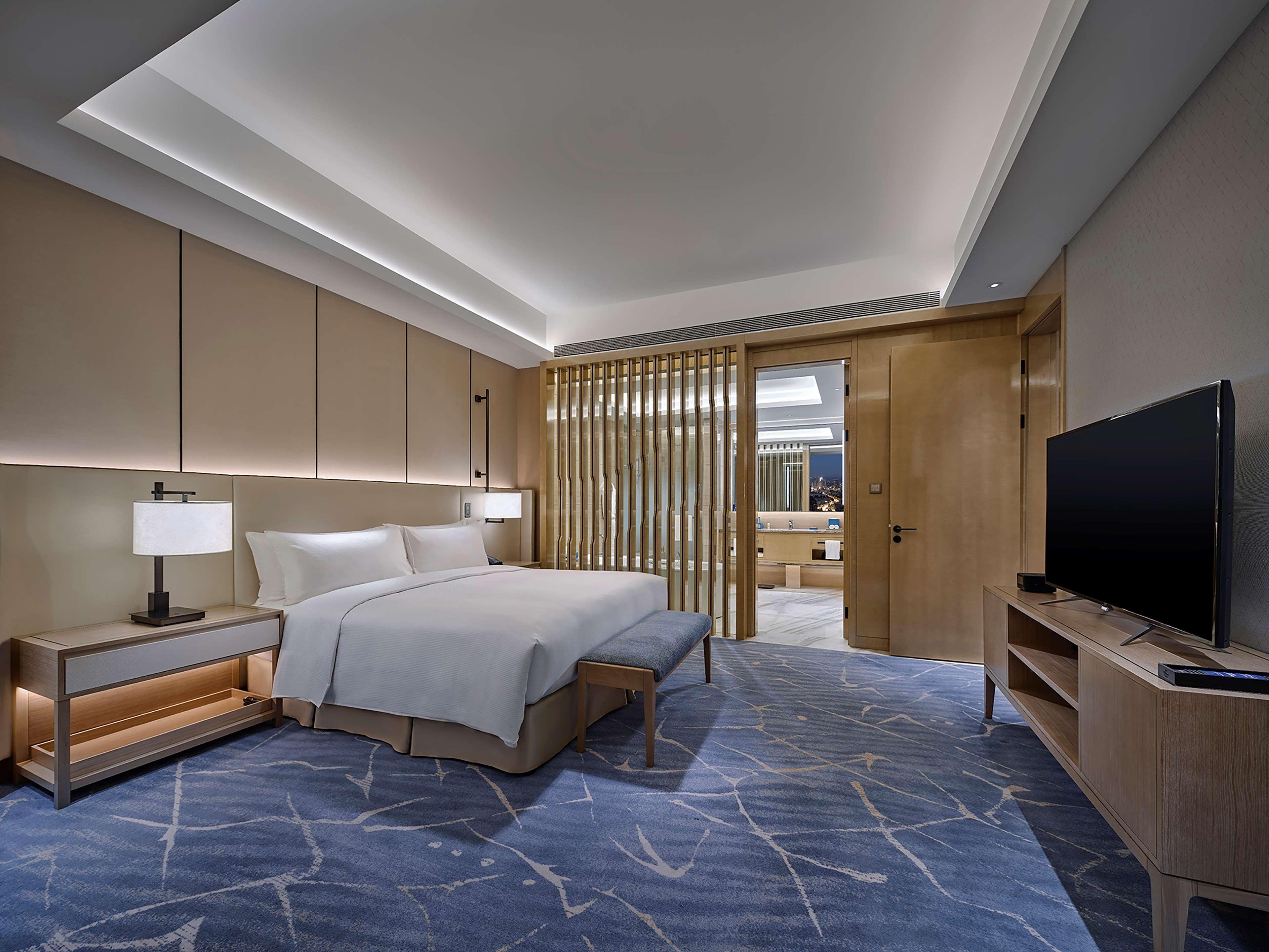 Отель Hilton Beijing Tongzhou Экстерьер фото