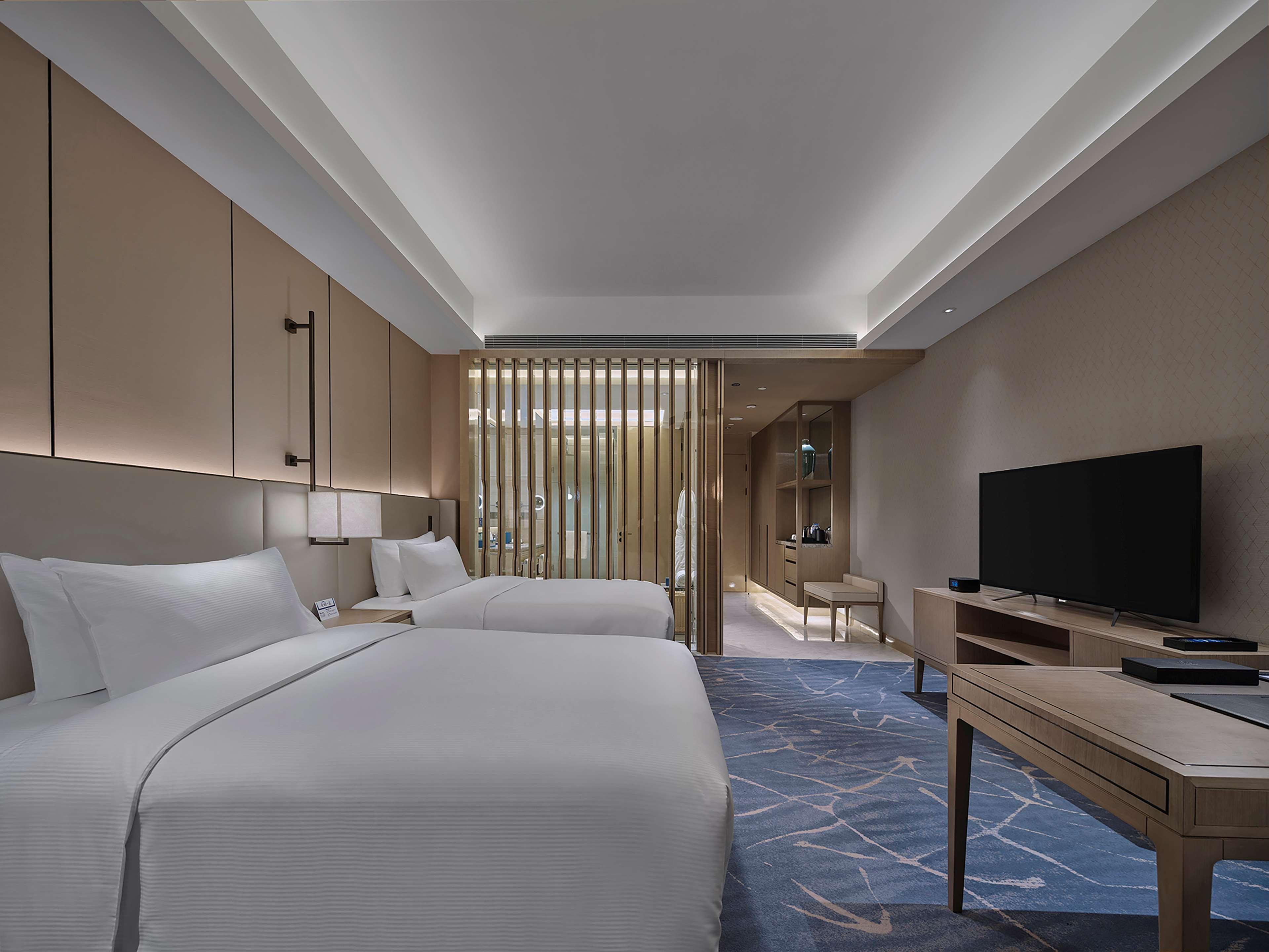 Отель Hilton Beijing Tongzhou Экстерьер фото