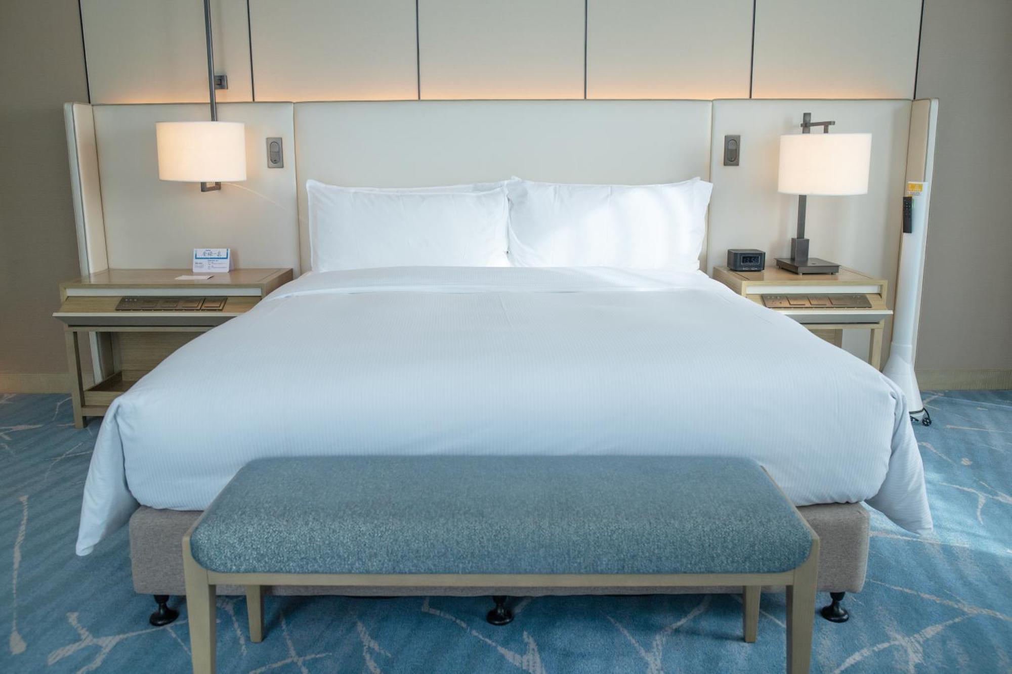 Отель Hilton Beijing Tongzhou Экстерьер фото