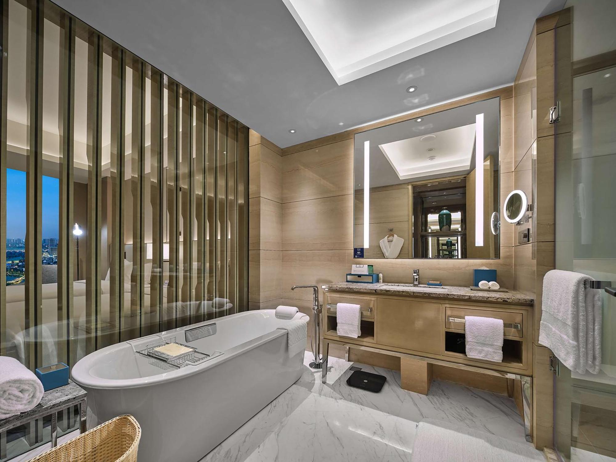 Отель Hilton Beijing Tongzhou Экстерьер фото